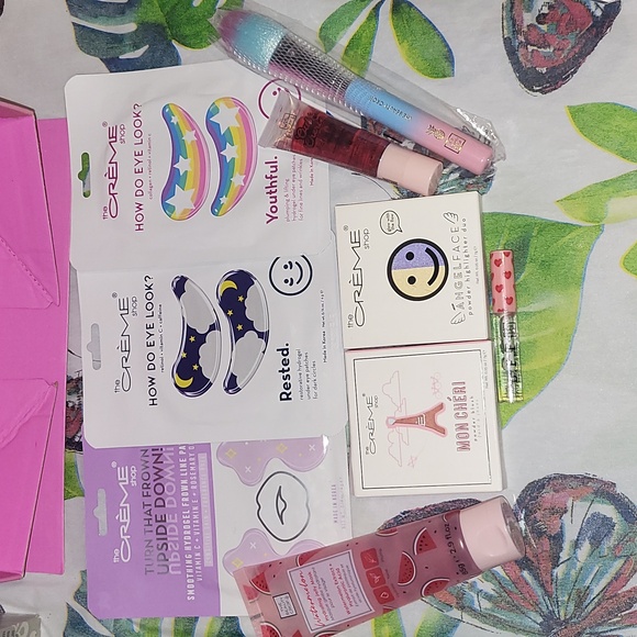 The Crème Shop & The Beauty Crop Beauty & Skincare Bundle NWT 9 Piece